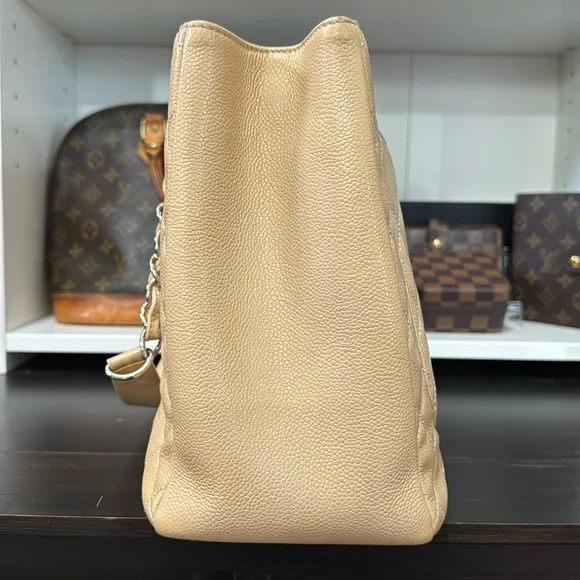 Chanel CC Quilted Shoulder Bag Caviar Beige Large Shopping Tote - Picture 7 of 16